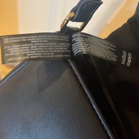 Primark padded mini cross body black - Picture 11 of 11